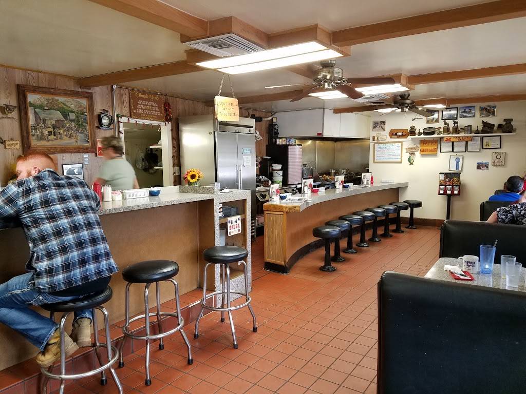 Mary Ettas Cafe | restaurant | 14809 Olde Hwy 80, El Cajon, CA 92021, USA | 6193901973 OR +1 619-390-1973