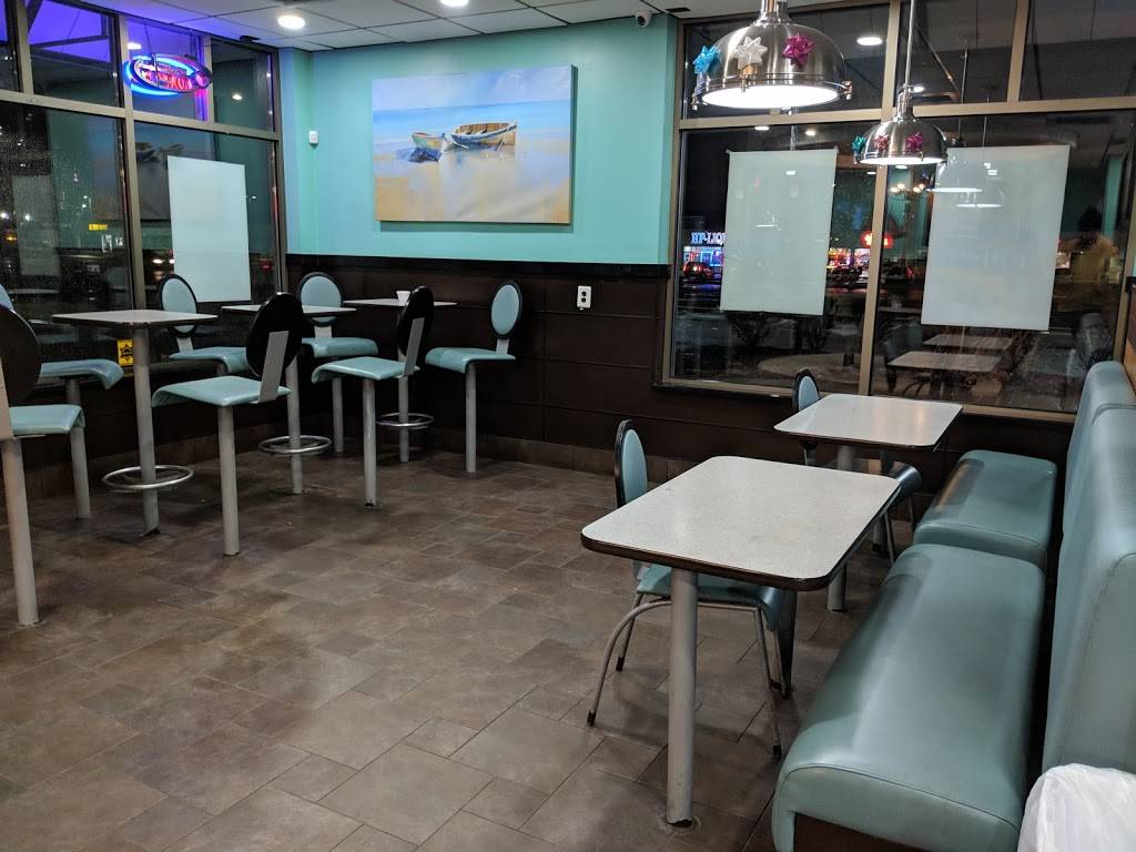 Captain Jays Fish & Chicken | restaurant | 14124 Woodward Ave, Highland Park, MI 48185, USA | 3138673474 OR +1 313-867-3474