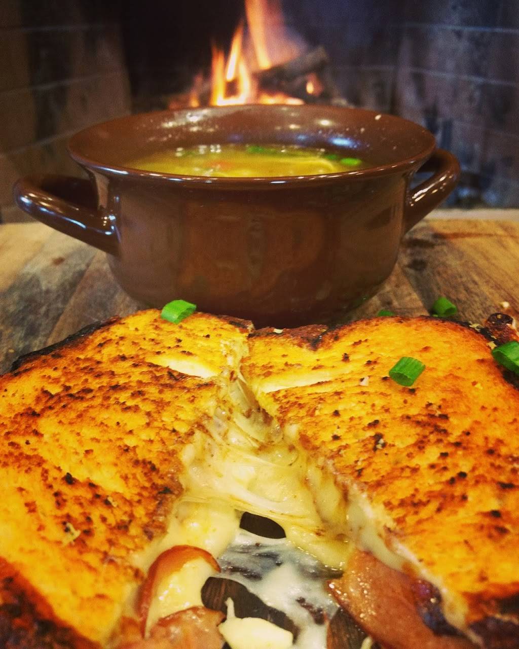 Peppersauce Kitchen | restaurant | 35406 S Mt Lemmon Rd, Oracle, AZ 85623, USA | 5203089350 OR +1 520-308-9350