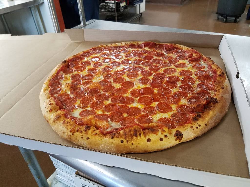 Foxs Pizza Den | restaurant | 8011 Mission Gorge Rd Ste H, Santee, CA 92071, USA | 6197494165 OR +1 619-749-4165