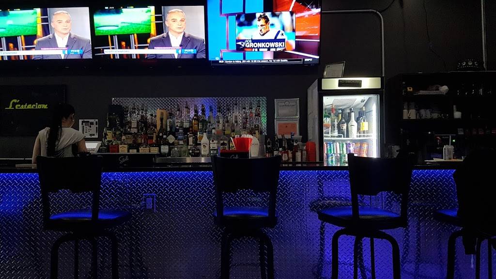 The Maspeth Pizza House | restaurant | 5960 55th Rd, Maspeth, NY 11378, USA | 7183261222 OR +1 718-326-1222