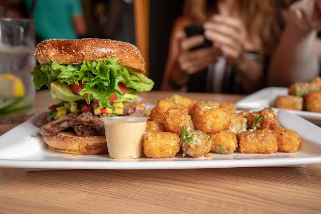 Beat Kitchen | restaurant | 2100 W Belmont Ave, Chicago, IL 60618, USA | 7732814444 OR +1 773-281-4444