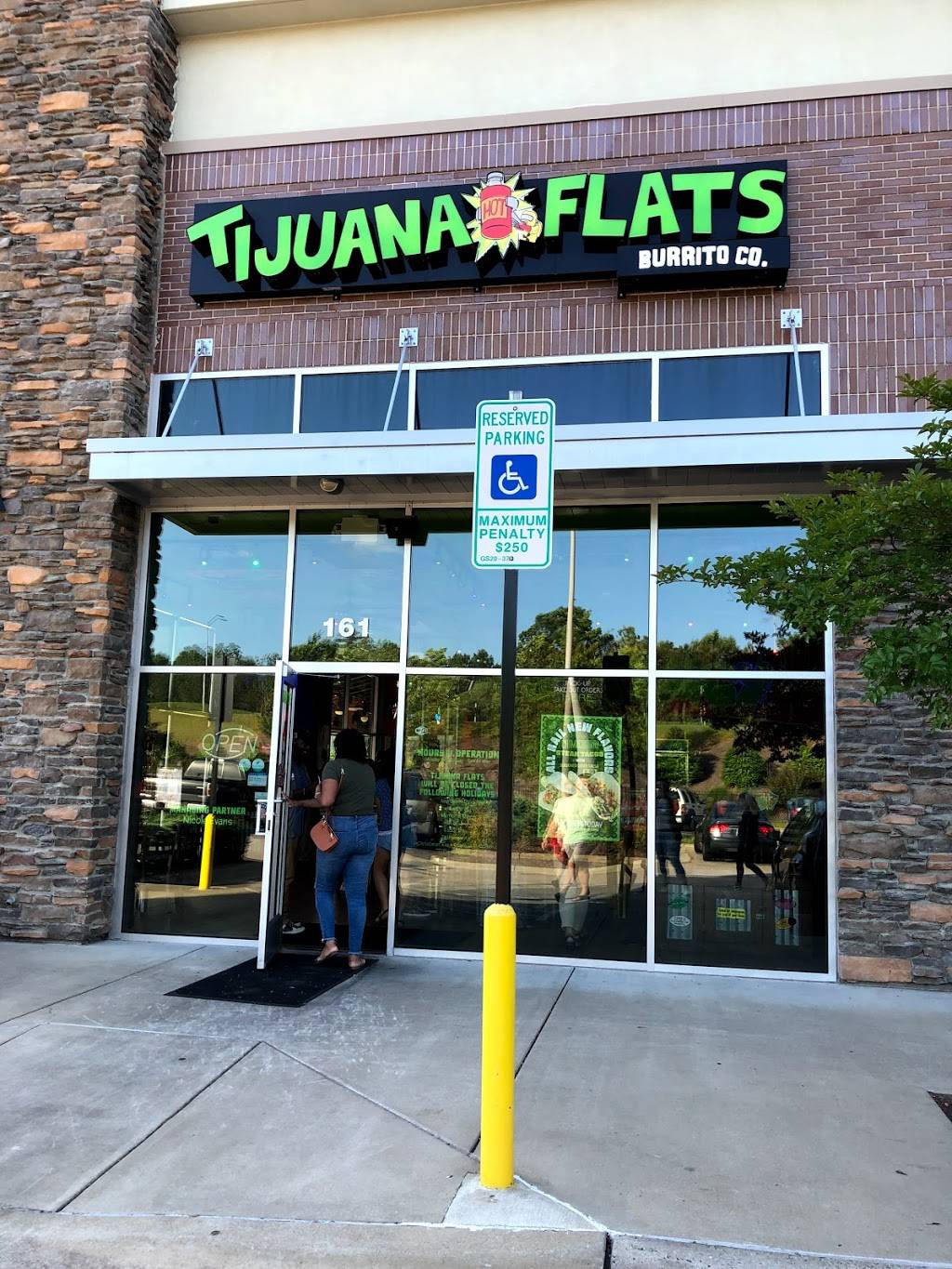 Tijuana Flats | restaurant | 161 Grand Hill Pl, Holly Springs, NC 27540, USA | 9196297558 OR +1 919-629-7558