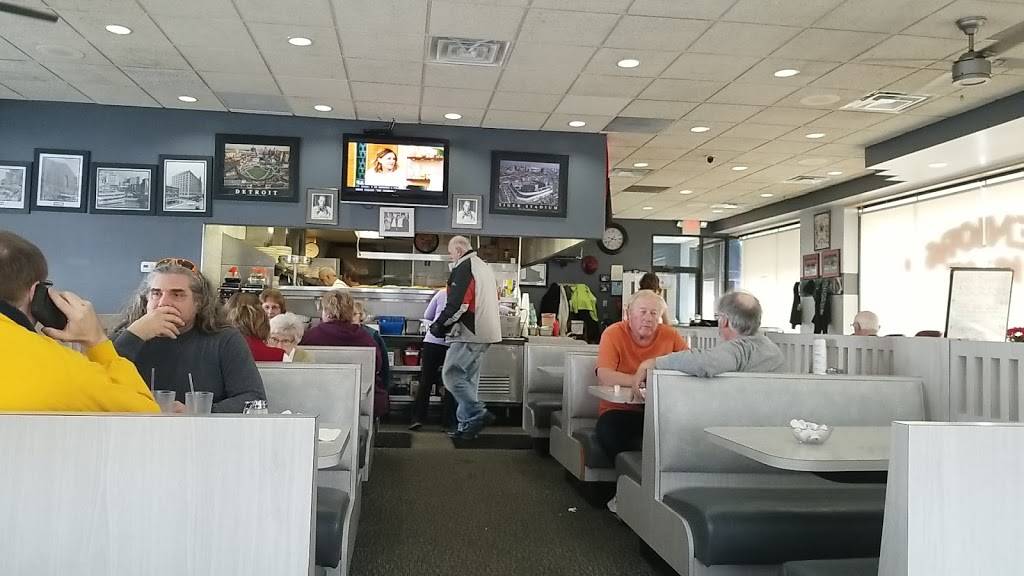 The House Of Pancakes | restaurant | 41734 Hayes Rd, Clinton Twp, MI 48038, USA | 5862866200 OR +1 586-286-6200