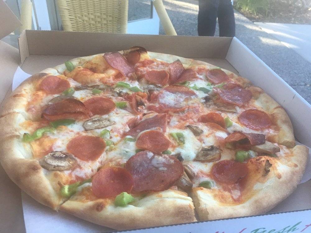 Vinnies Pizzeria | restaurant | 6100, 6635 Alhambra Ave # 212, Martinez, CA 94553, USA | 9259435771 OR +1 925-943-5771