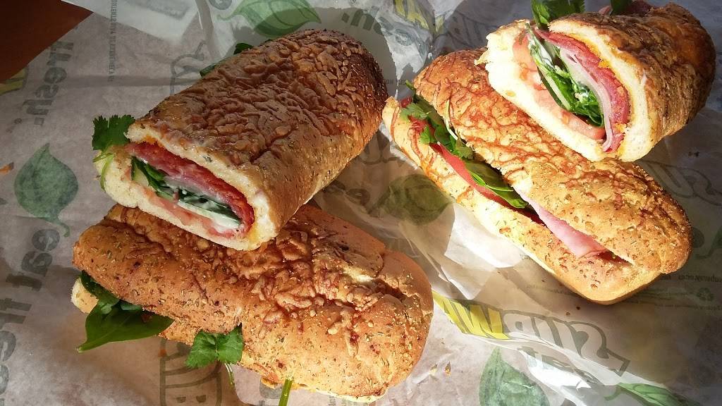 Subway Restaurants | restaurant | 1100 S Glendale Ave, Glendale, CA 91204, USA | 8182412797 OR +1 818-241-2797
