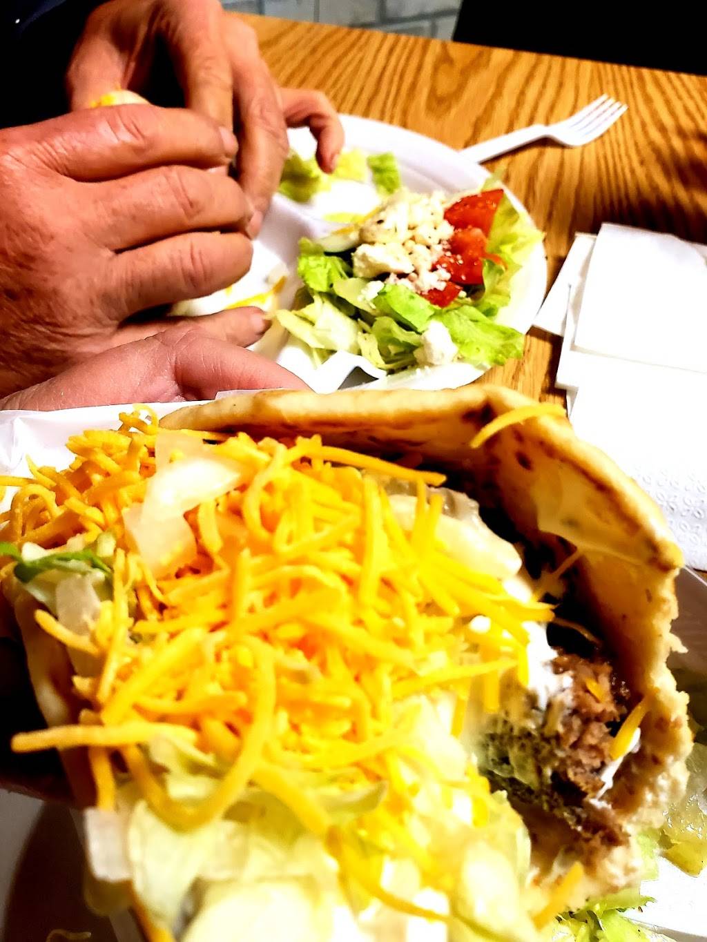 Jims Gyros | restaurant | 2261 N Webb Rd, Grand Island, NE 68803, USA | 3086750228 OR +1 308-675-0228