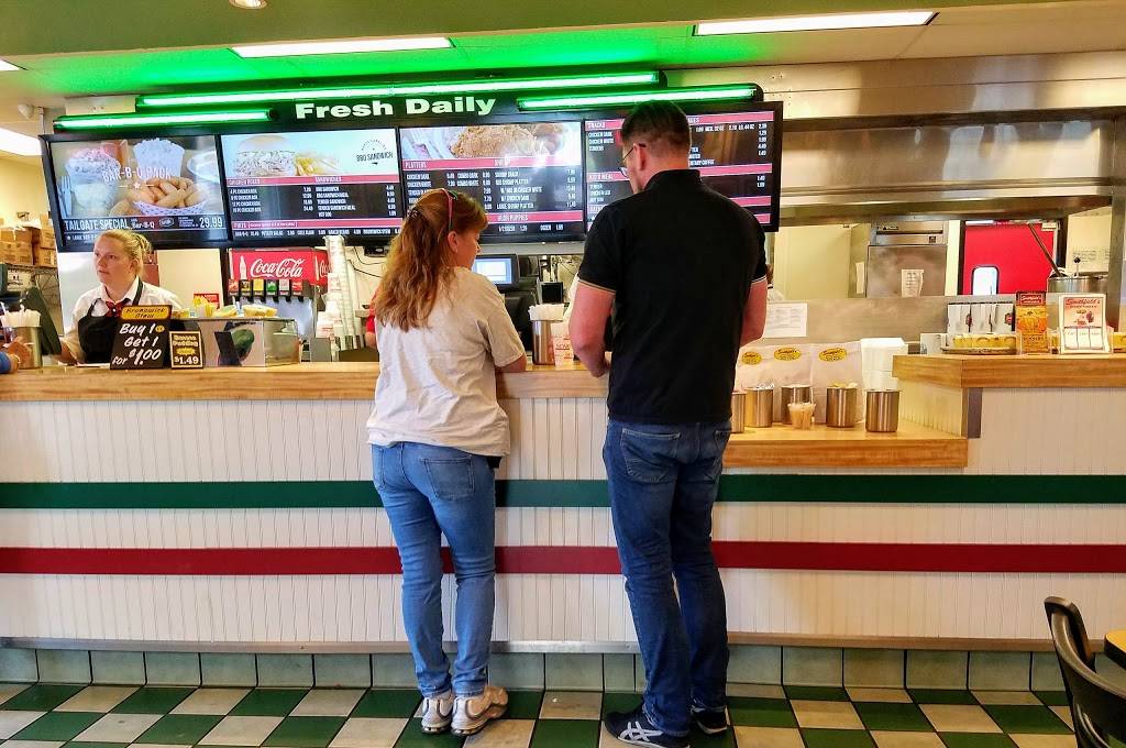 Smithfields Chicken N Bar-B-Q | restaurant | 12504 Capital Blvd, Wake Forest, NC 27587, USA | 9194888388 OR +1 919-488-8388