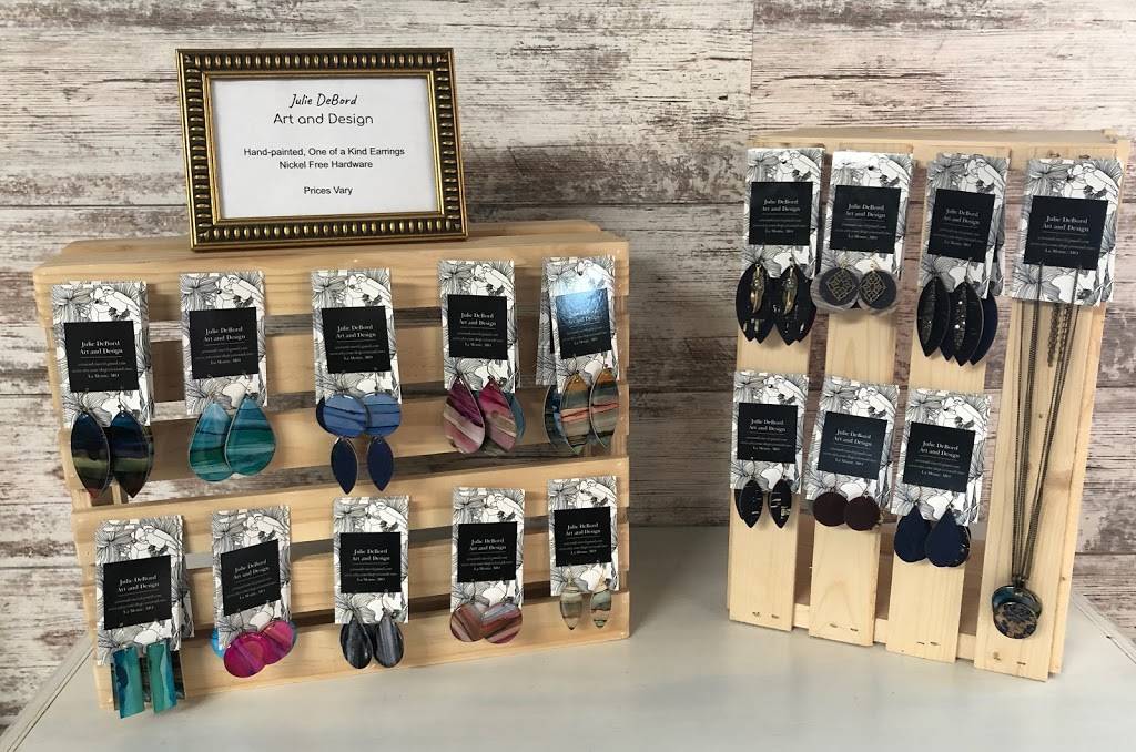 Little Red Shed Country Market | restaurant | 111west, Front St, La Monte, MO 65337, USA | 6606203069 OR +1 660-620-3069