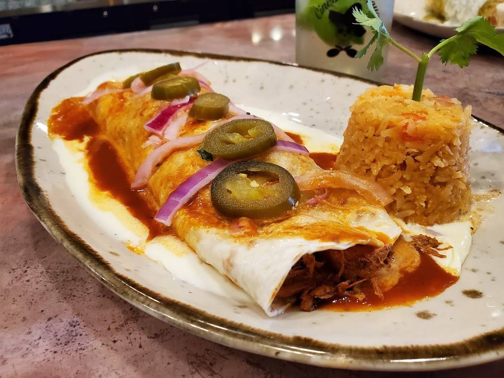 Casa Azteca | restaurant | 1801 N Wayne St #104, Angola, IN 46703, USA | 2602434115 OR +1 260-243-4115