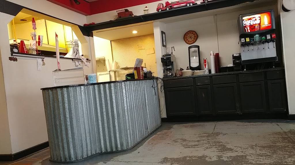 Engine House Pizza | restaurant | 134 W Main St, New Vienna, OH 45159, USA | 9379872673 OR +1 937-987-2673