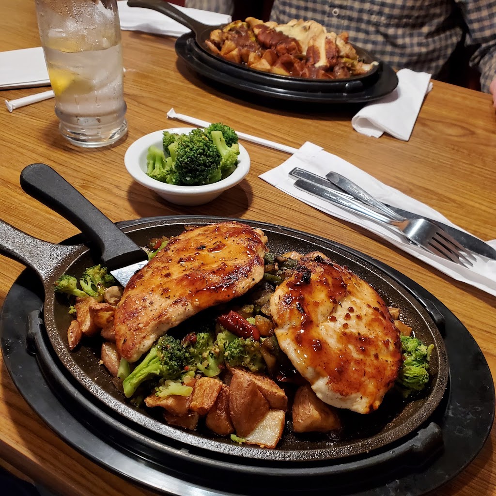 Dennys | restaurant | 1317 N Riverside Dr, Española, NM 87532, USA | 5057531210 OR +1 505-753-1210