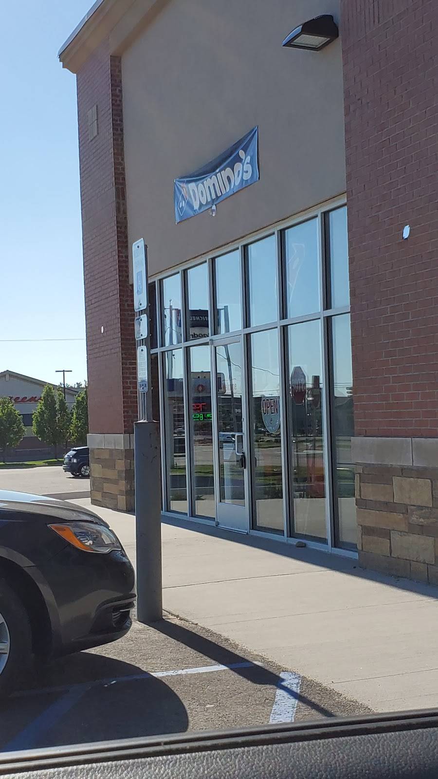 Dominos Pizza | meal delivery | 1060 W Main St, Gaylord, MI 49735, USA | 9894022400 OR +1 989-402-2400