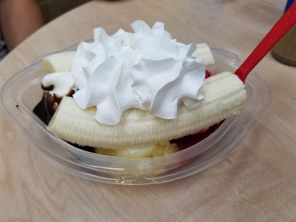 Dairy Queen Grill & Chill | restaurant | 9200 Little Rd, New Port Richey, FL 34654, USA | 7276972919 OR +1 727-697-2919