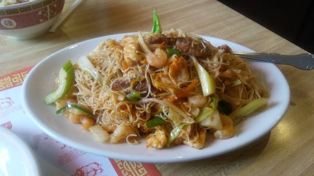 Yips ChopStick House | restaurant | 1024 E 53rd St, Anderson, IN 46013, USA | 7656428380 OR +1 765-642-8380