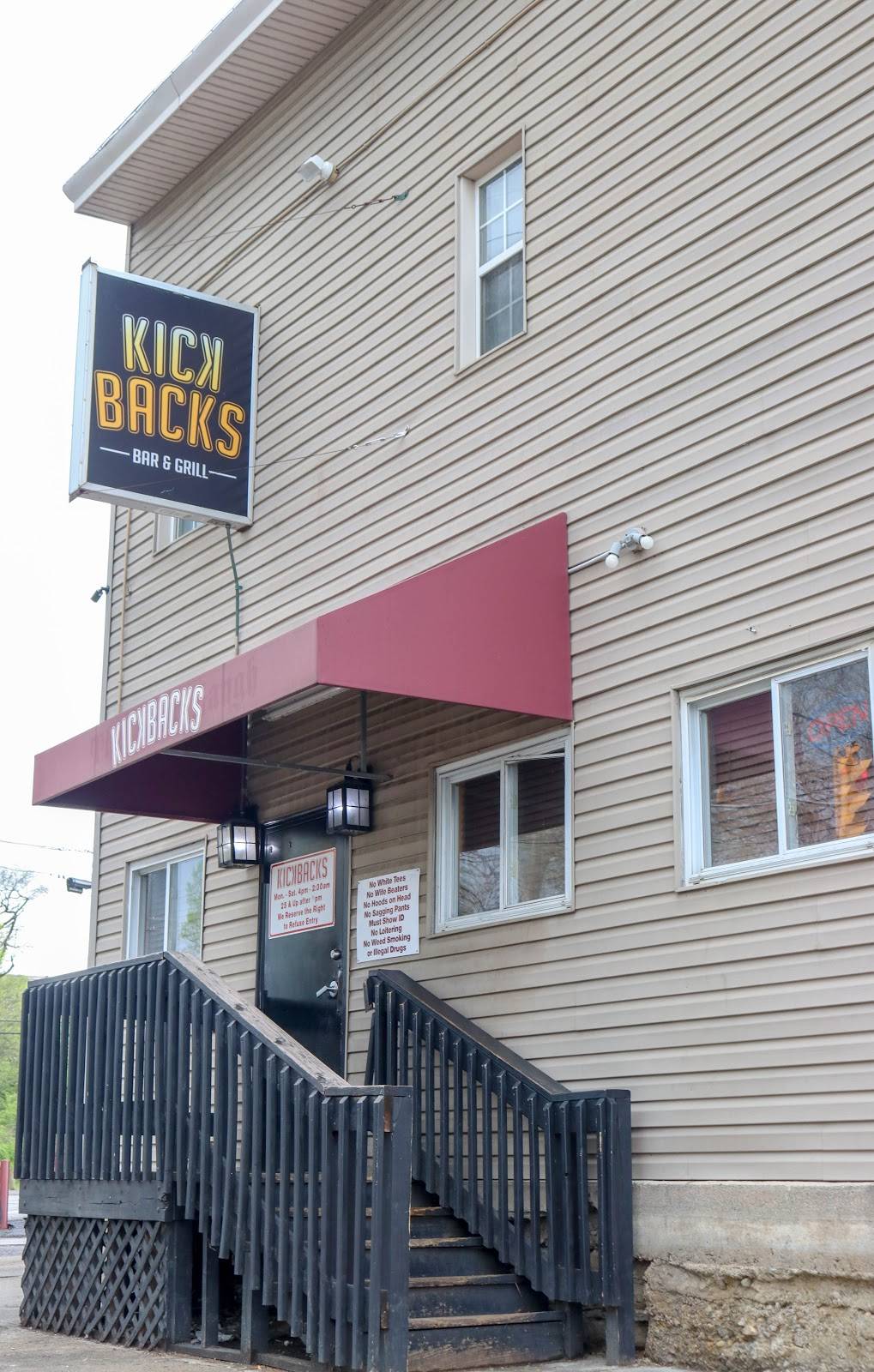 KickbacksCincy | night club | 8087 Vine St, Cincinnati, OH 45216, USA | 5138322365 OR +1 513-832-2365