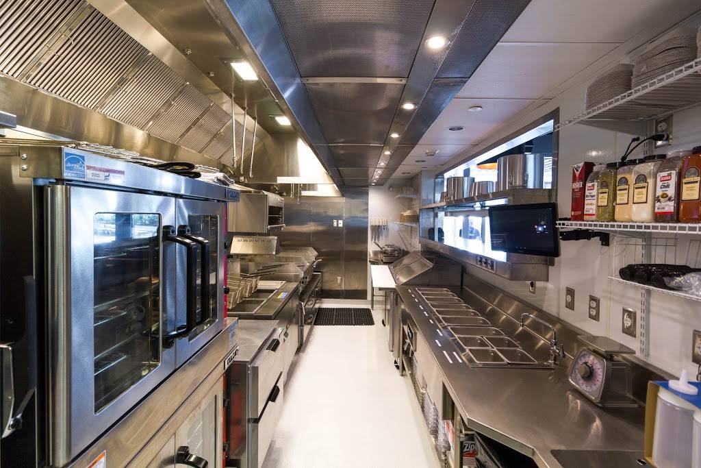 Badfins Food + Brew | restaurant | 215 S Gulfview Blvd, Clearwater, FL 33767, USA | 7274745591 OR +1 727-474-5591