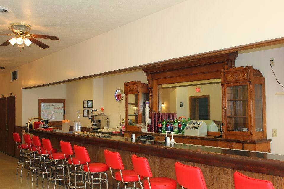 Hickory Cafe | restaurant | 102 Washington St, New Richmond, IN 47967, USA | 7653397700 OR +1 765-339-7700