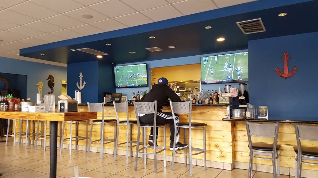 The Crabby Crab | restaurant | 4457 Van Nuys Blvd, Sherman Oaks, CA 91403, USA | 8187892722 OR +1 818-789-2722