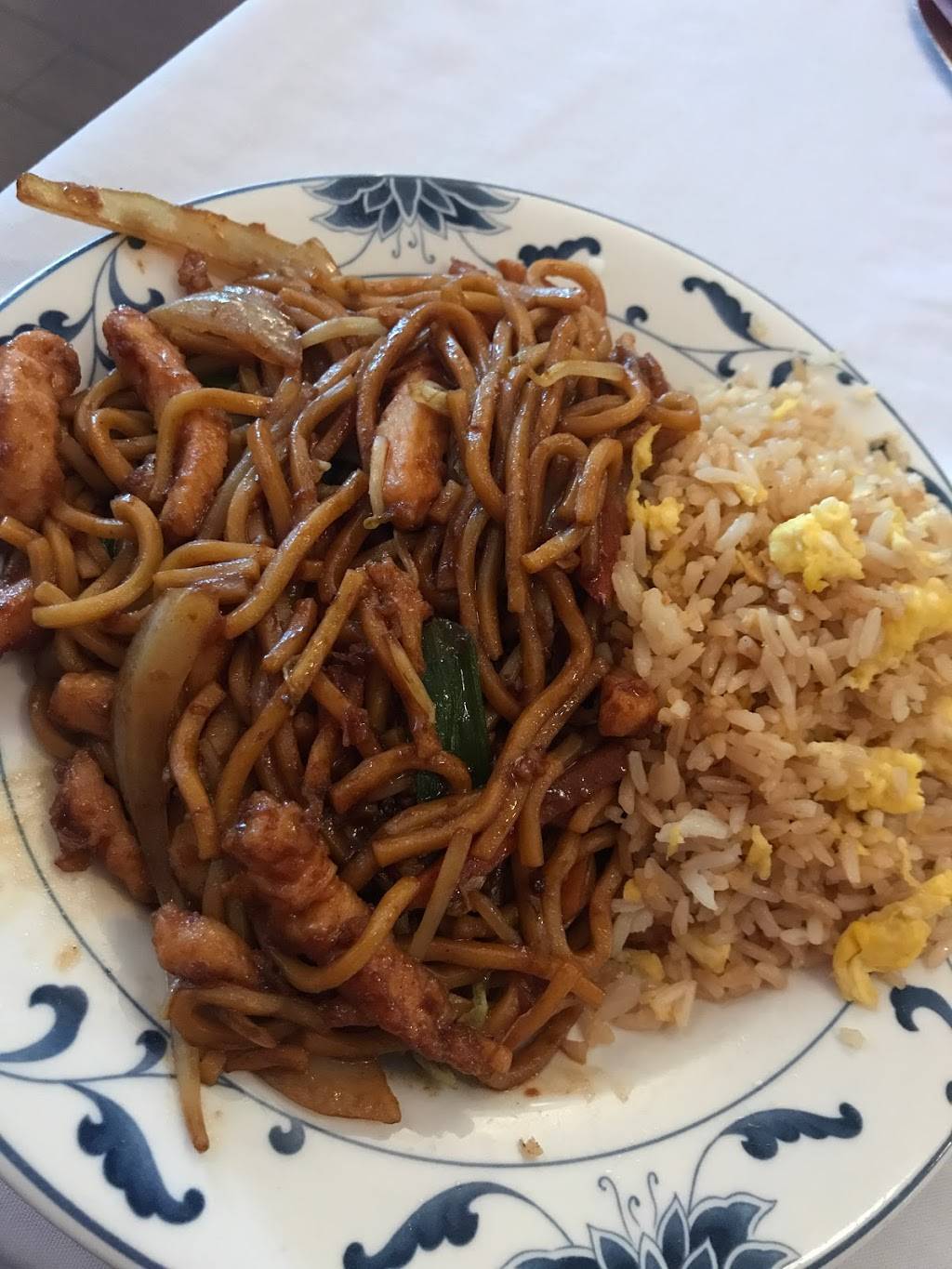 House Of Chou | restaurant | 12508 Dillingham Square, Woodbridge, VA 22192, USA | 7035900596 OR +1 703-590-0596