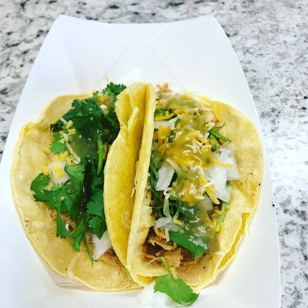 Top Flight Hot Dogs | meal takeaway | 15139 Fort Campbell Blvd, Oak Grove, KY 42262, USA | 2702322405 OR +1 270-232-2405