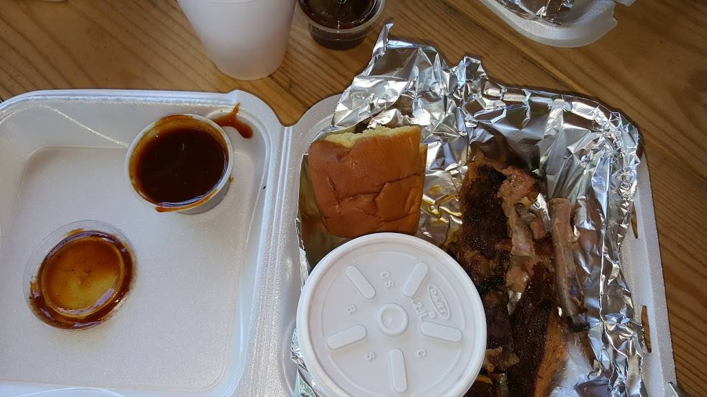 Barnyard BBQ | restaurant | 1030 Old Bell Lake Rd, Douglas, GA 31533, USA | 9122601245 OR +1 912-260-1245