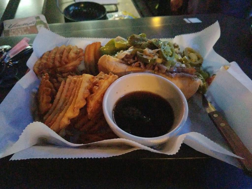 End Zone Bar & Grill | restaurant | 314 Main St, Hobart, IN 46342, USA | 2199420647 OR +1 219-942-0647