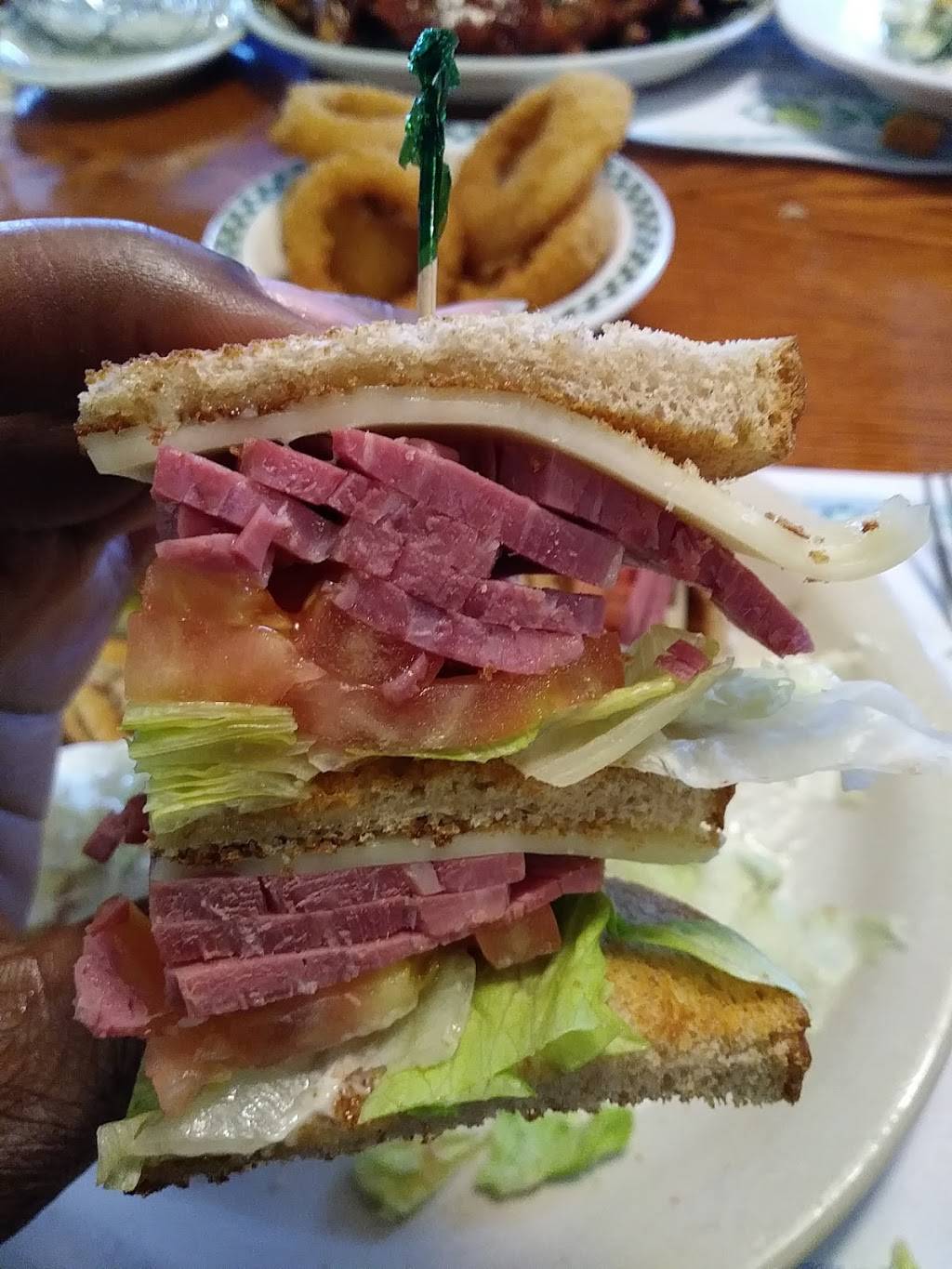 El Greco Restaurant | restaurant | 9143 W Appleton Ave, Milwaukee, WI 53225, USA | 4144620541 OR +1 414-462-0541