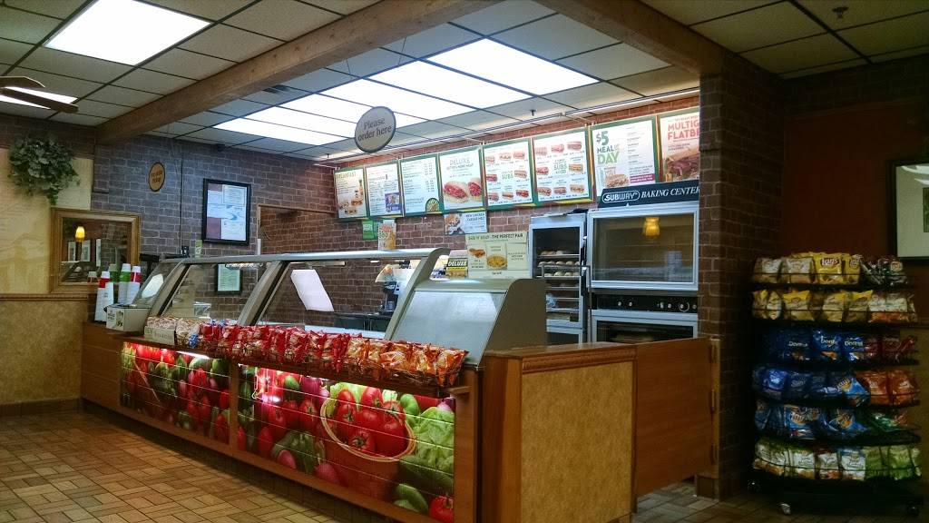Subway | restaurant | 12850 GA-9, Alpharetta, GA 30004, USA | 7707539200 OR +1 770-753-9200
