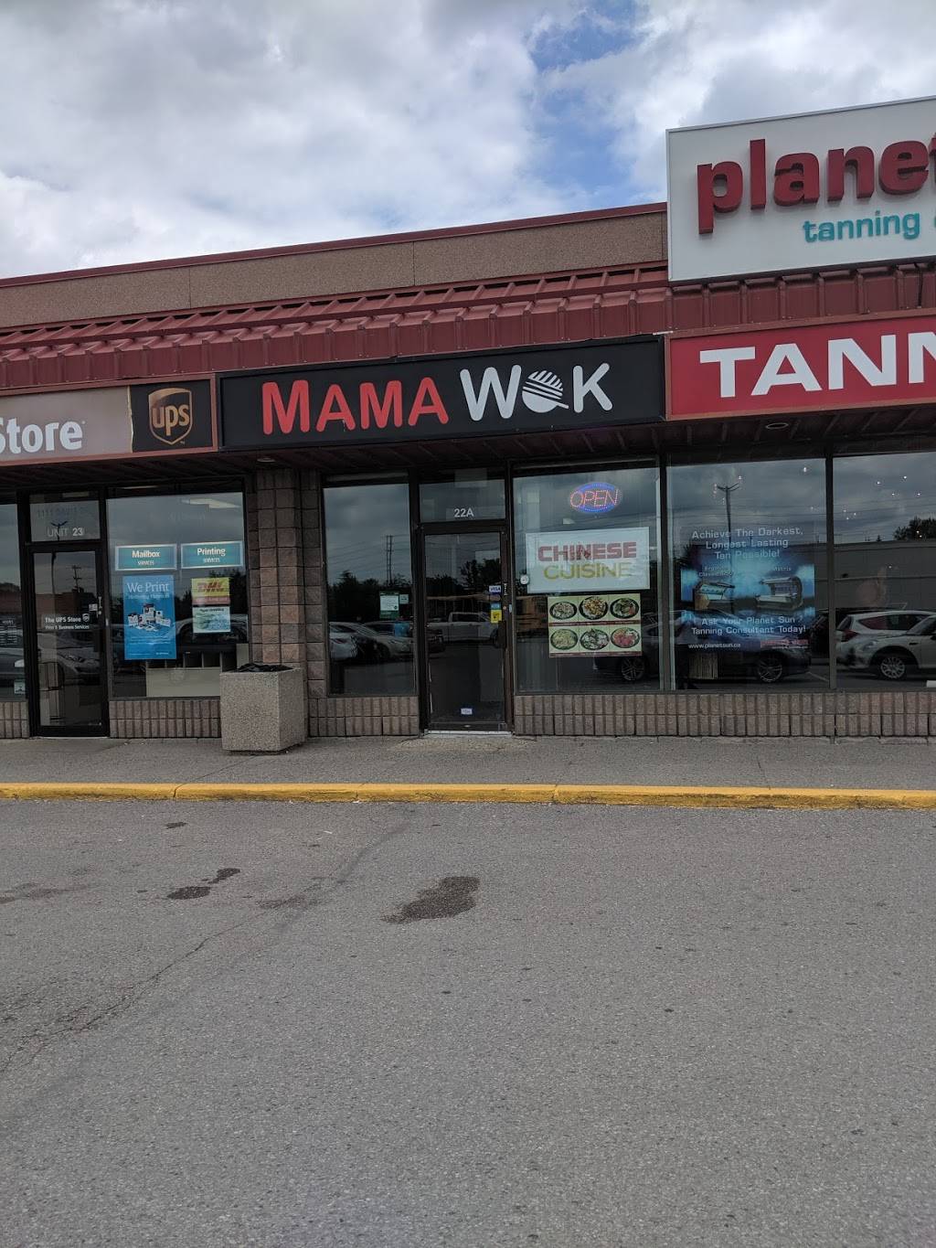 Mama Wok | restaurant | 1111 Davis Dr #22A, Newmarket, ON L3Y 9E5, Canada | 9052350089 OR +1 905-235-0089