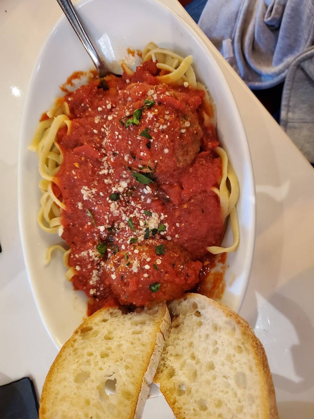 Capones Coal Fired Pizza | restaurant | 3216 Margaritaville Blvd, Kissimmee, FL 34747, USA | 4078932625 OR +1 407-893-2625