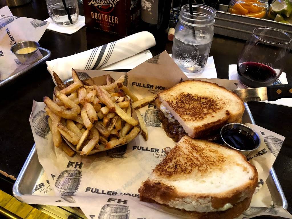 Fuller House | restaurant | 35 E 1st St, Hinsdale, IL 60521, USA | 6305685466 OR +1 630-568-5466