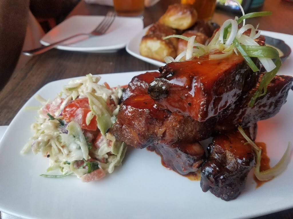 Bourbon Highway Country Bar & Kitchen | restaurant | 1677 N Main St, Walnut Creek, CA 94596, USA | 9259791678 OR +1 925-979-1678