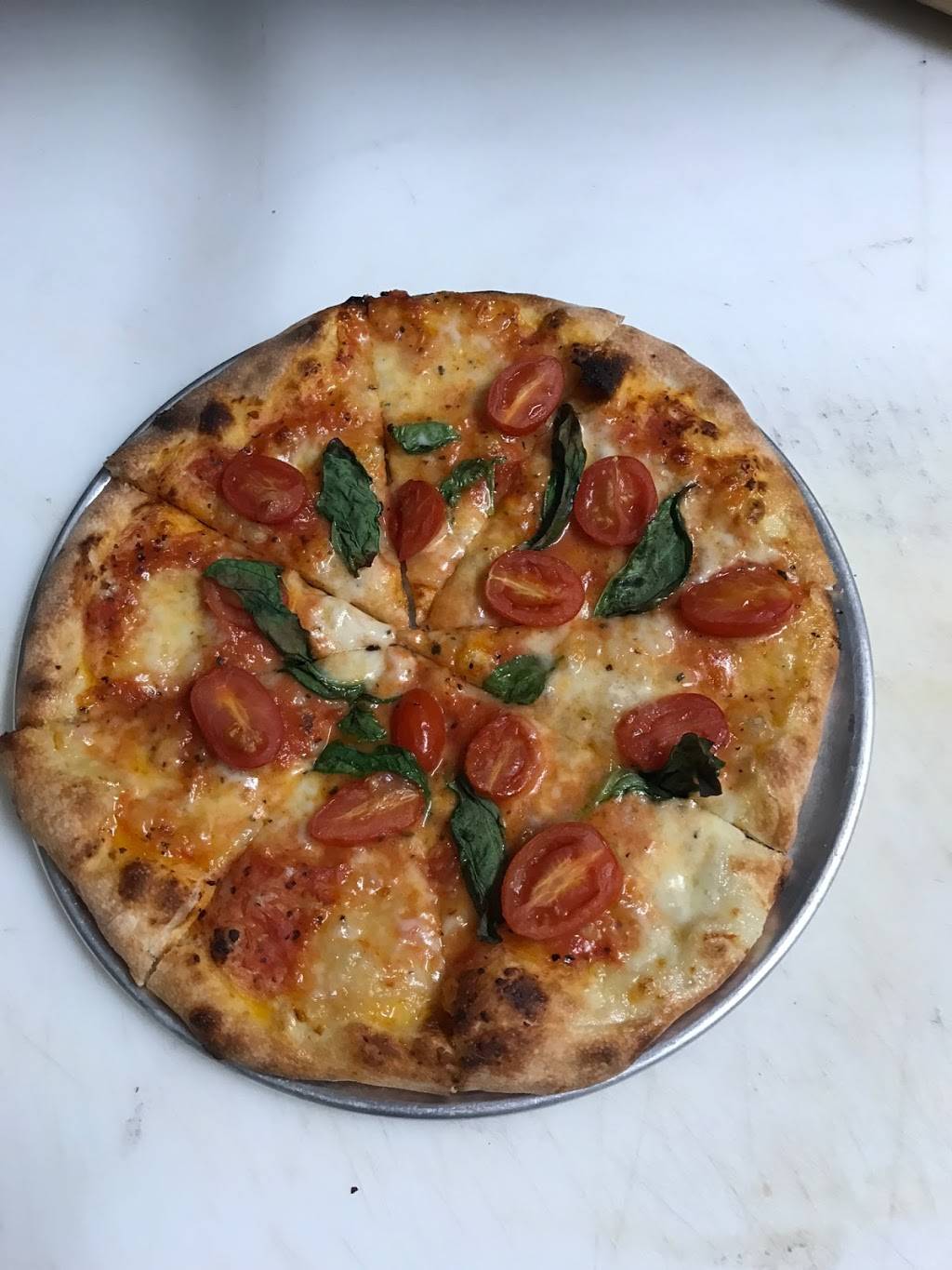 Duffs at the Beach | restaurant | 90 N Coast Hwy 101 STE 208, Encinitas, CA 92024, USA | 7604875922 OR +1 760-487-5922