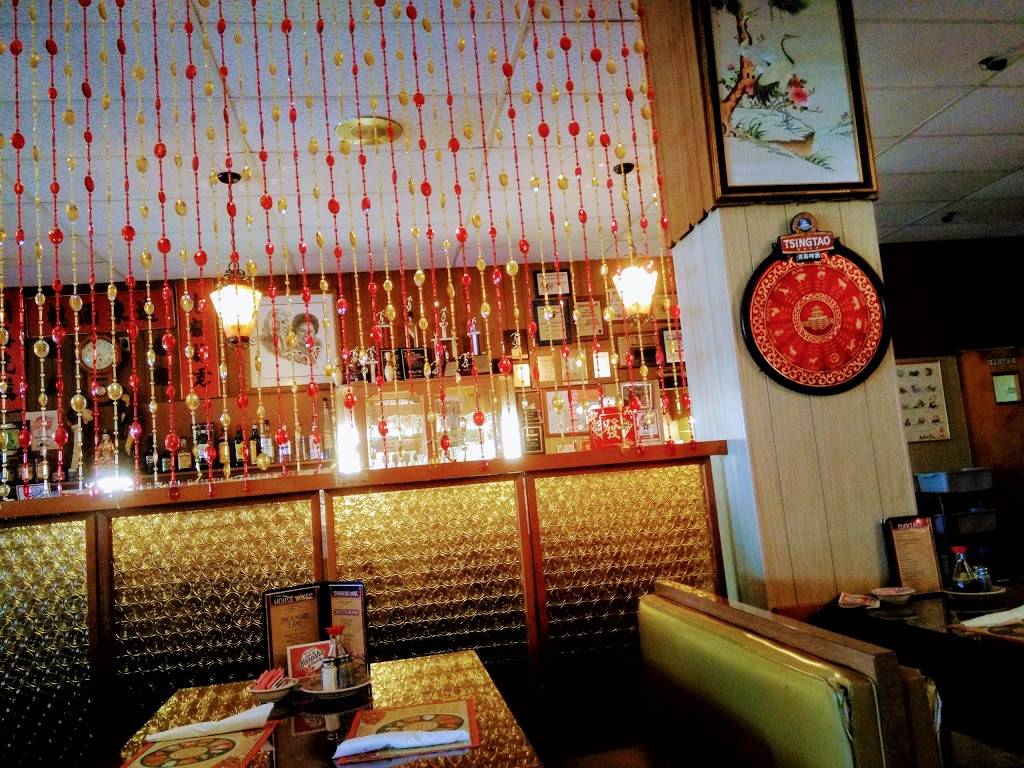 Yees Oriental Inn | restaurant | 3402, 5030 6th Ave, Kenosha, WI 53140, USA | 2626525446 OR +1 262-652-5446