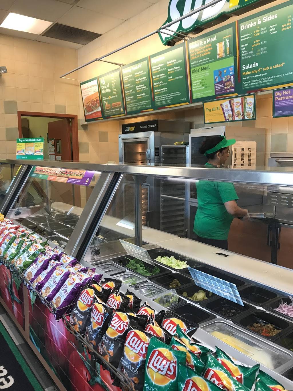 Subway Restaurants | restaurant | 198 Route 17 South, Mahwah, NJ 07430, USA | 2015299872 OR +1 201-529-9872