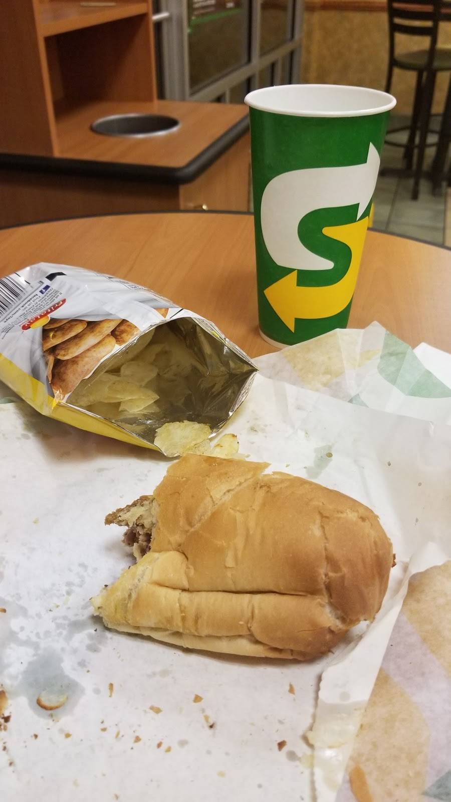Subway | restaurant | 1674 Whitten Rd, Memphis, TN 38134, USA | 9019377705 OR +1 901-937-7705