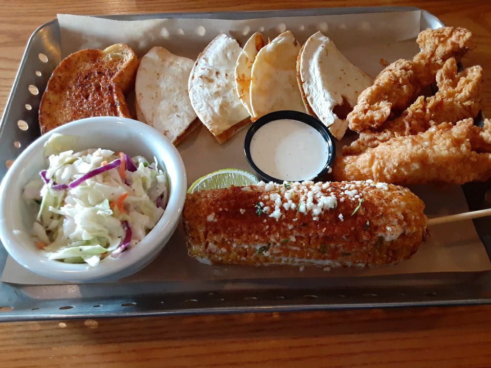 Chilis Grill & Bar | restaurant | 110 Nebraska St, Sioux City, IA 51101, USA | 7122580700 OR +1 712-258-0700