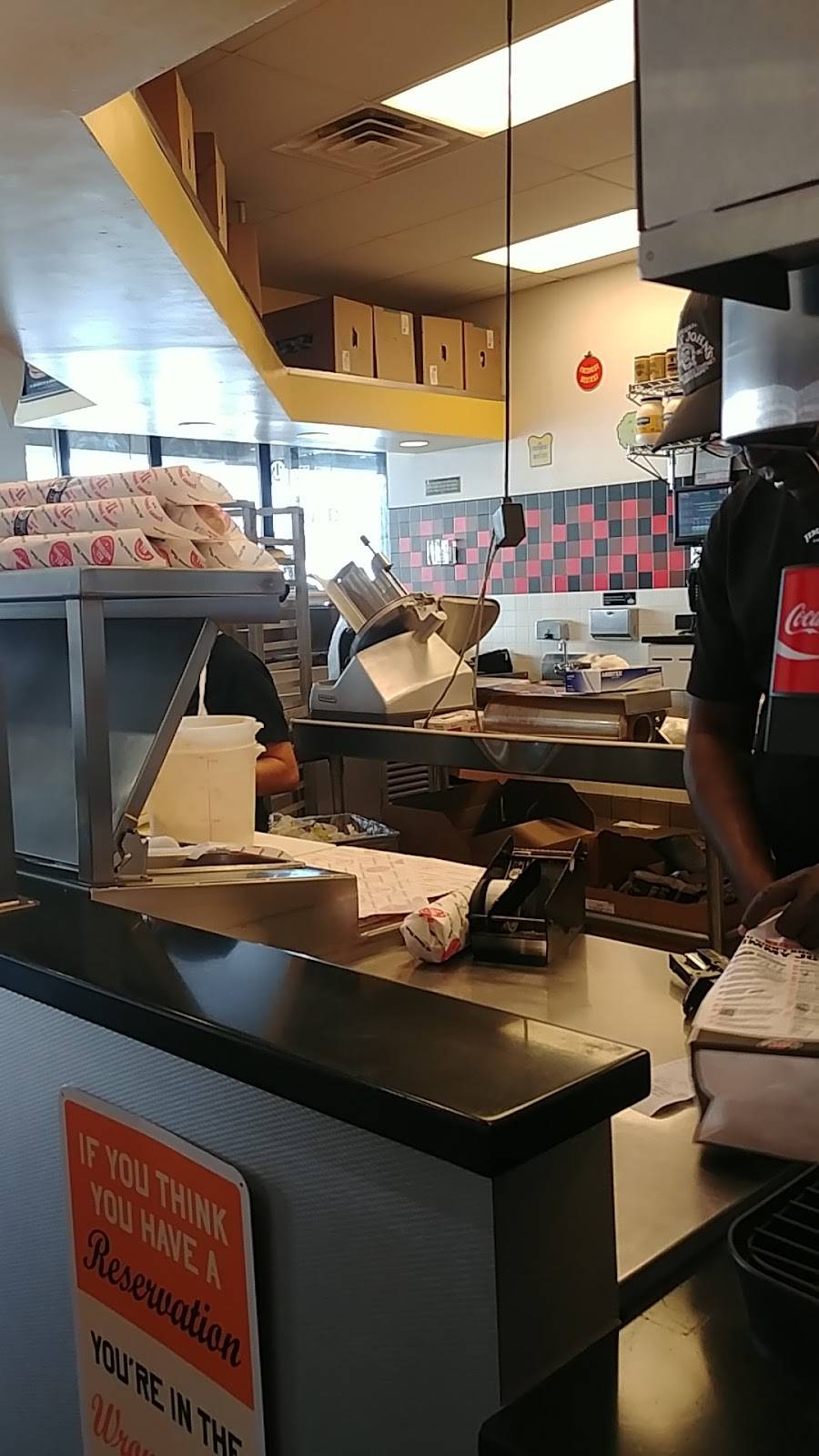 Jimmy Johns | meal delivery | 3231 Southwest Fwy, Houston, TX 77027, USA | 7136640086 OR +1 713-664-0086