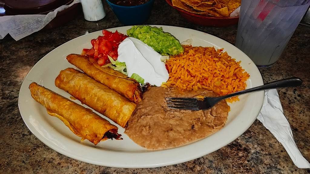 Taqueria El Rodeo De Jalisco | restaurant | 409 19th St, Hondo, TX 78861, USA | 8304265850 OR +1 830-426-5850