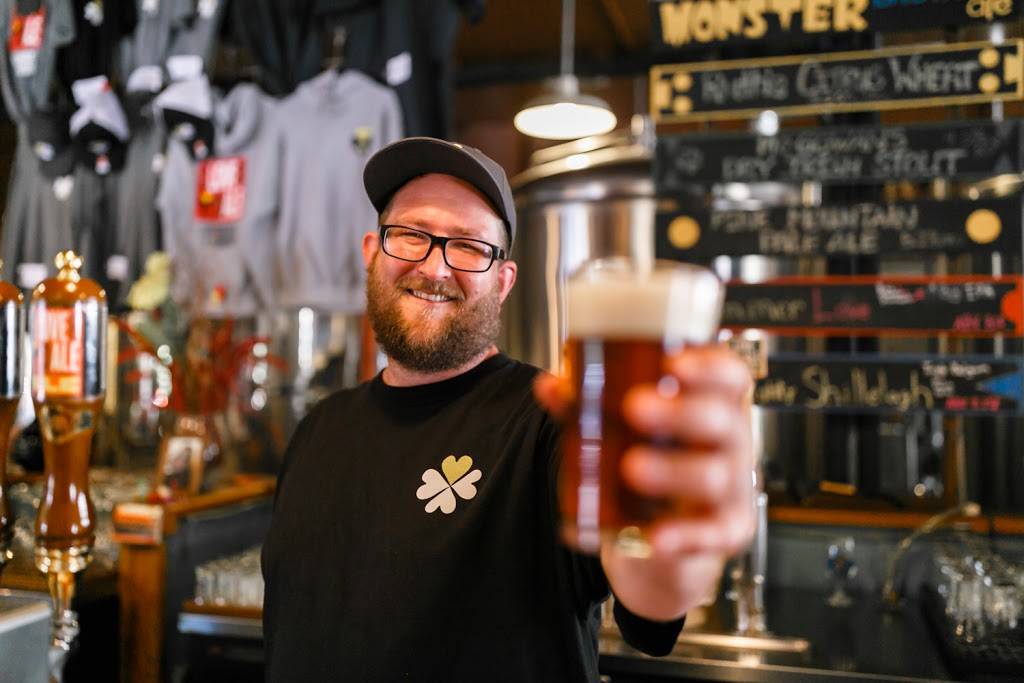 Cloverdale Ale Company | restaurant | 131 E 1st St, Cloverdale, CA 95425, USA | 7078949610 OR +1 707-894-9610