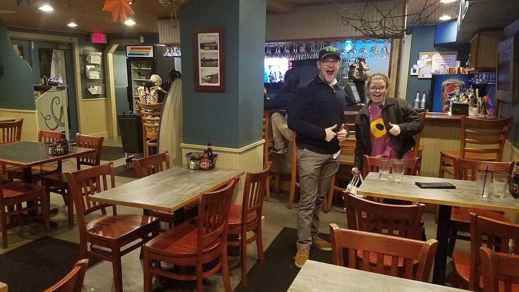 Quitos Restaurant | restaurant | 411 Thames St, Bristol, RI 02809, USA | 4012534500 OR +1 401-253-4500