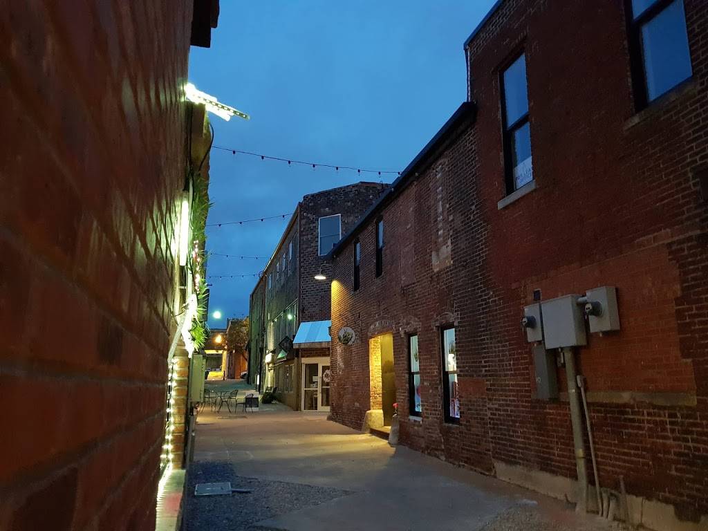 Big Mama Chims Noodle House | restaurant | 905 Alley A, Columbia, MO 65201, USA | 5737773108 OR +1 573-777-3108