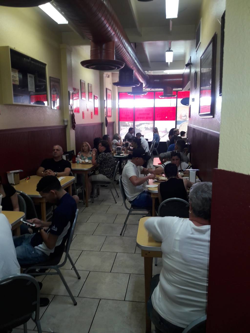 2 Alexs | restaurant | 7049 W Waters Ave, Tampa, FL 33634, USA | 8134434668 OR +1 813-443-4668