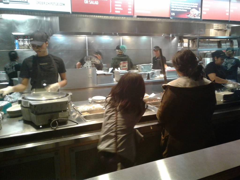 Chipotle Mexican Grill | restaurant | 6770 Richmond Hwy, Alexandria, VA 22306, USA | 7036609214 OR +1 703-660-9214