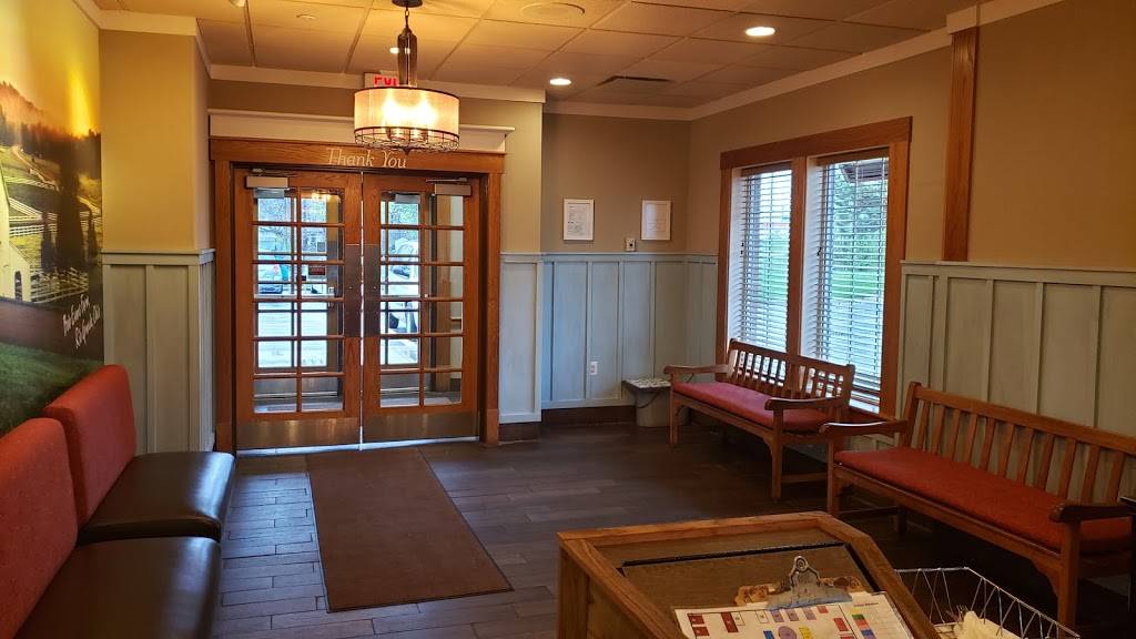 Bob Evans | restaurant | 151 Park Center Dr, Wadsworth, OH 44281, USA | 3303368970 OR +1 330-336-8970