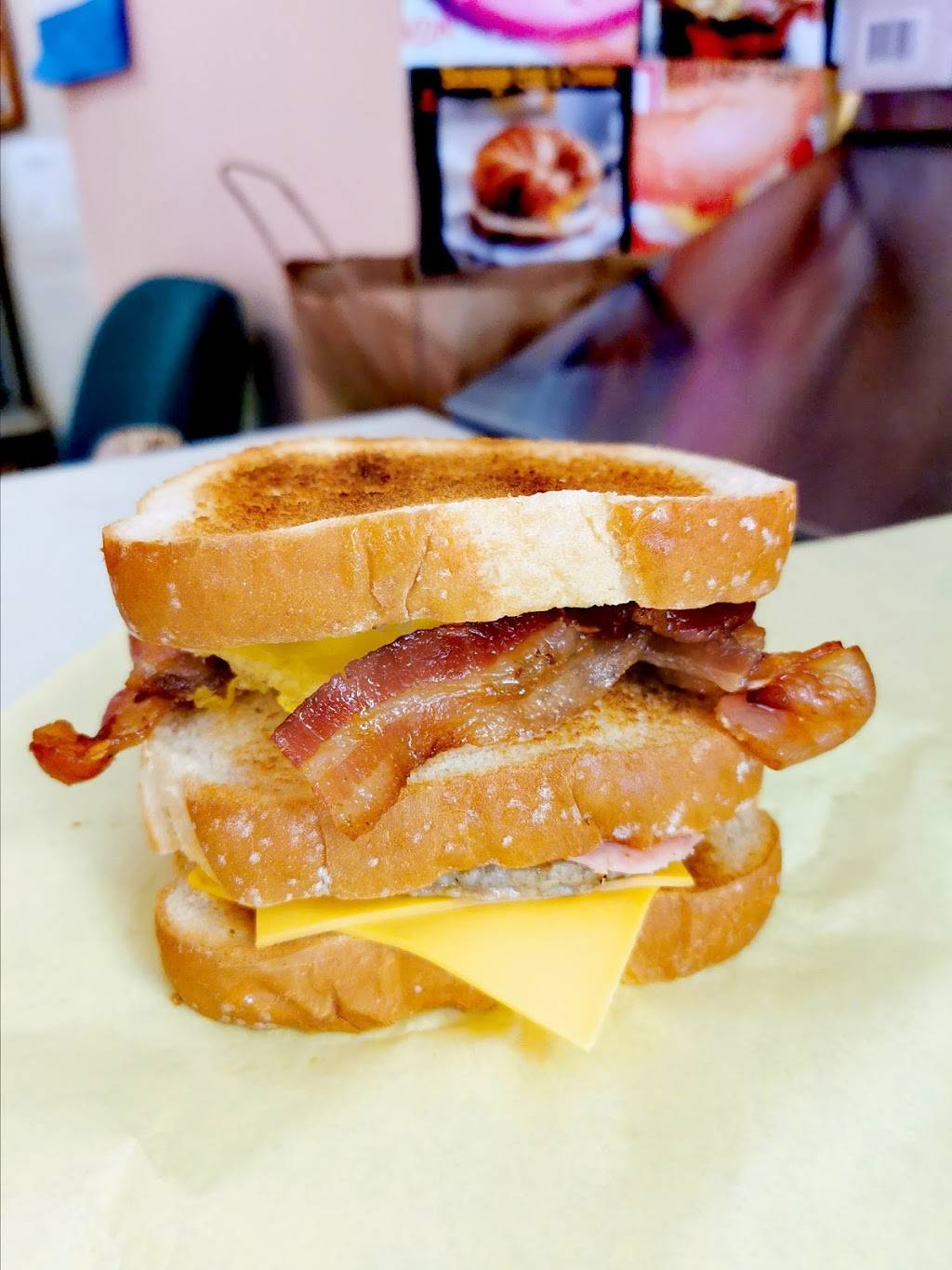 Fancy Donuts | restaurant | 1067 C St #130, Galt, CA 95632, USA | 2097454620 OR +1 209-745-4620