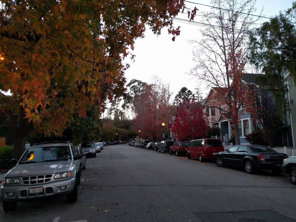 The Reef | restaurant | 120 Union St, Santa Cruz, CA 95060, USA | 8314599876 OR +1 831-459-9876