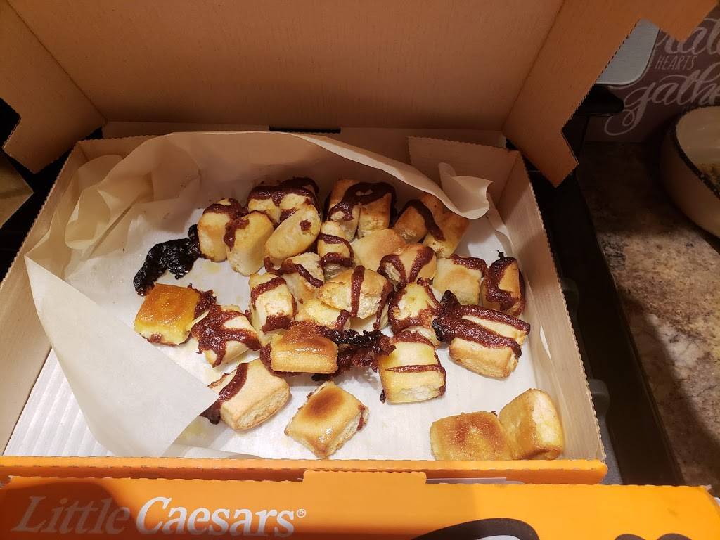 Little Caesars Pizza | meal takeaway | 25320 Van Born Rd, Dearborn Heights, MI 48125, USA | 3132920400 OR +1 313-292-0400