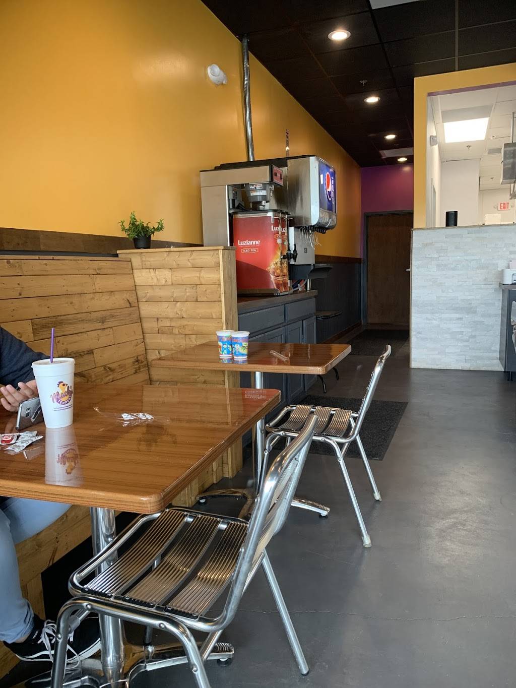 Macks Tenders | restaurant | 8738 Baymeadows Rd E, Jacksonville, FL 32256, USA | 9043793981 OR +1 904-379-3981